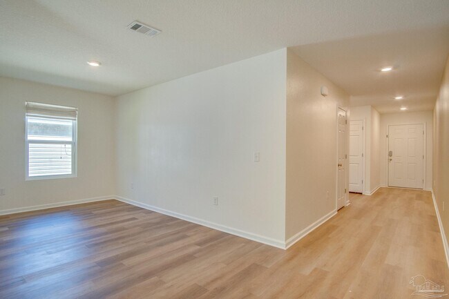 Building Photo - 7809 Maxton Rd