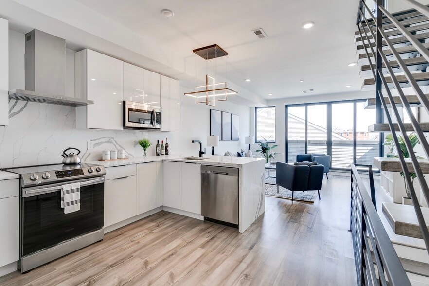 Building Photo - 2603 E Boston St