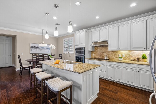 Building Photo - 2815 Sunbury Dr