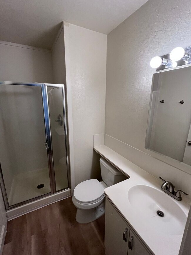 Building Photo - NICE HOME IN FAIR OAKS WITH POOL!!