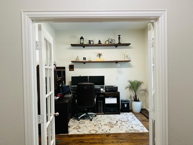 Building Photo - 2448 Elm Valley Dr