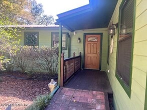 Building Photo - 129 Cleo Ln