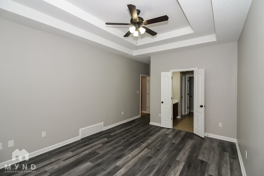 Building Photo - 40 Abbey Rd