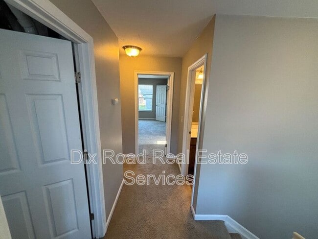 Building Photo - 106 Day Pl