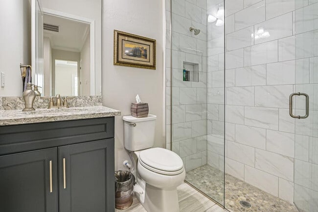 Building Photo - 6983 Saona CT