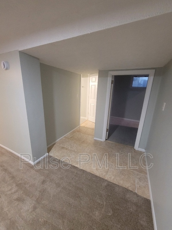 Building Photo - 2222 Oakland Ave