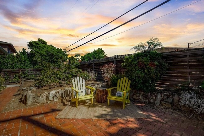 Building Photo - 4 Bedroom Home in Strawberry Park Stunner