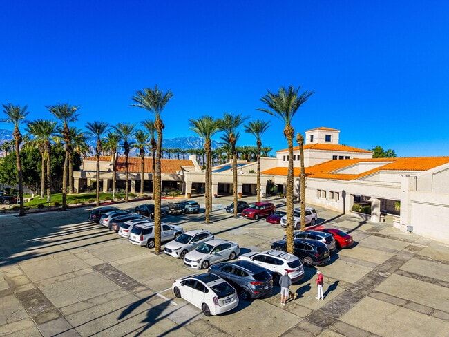 Building Photo - 156 Falls Ct