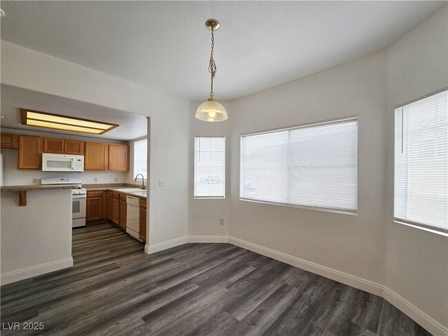 Building Photo - 833 Aspen Peak Loop