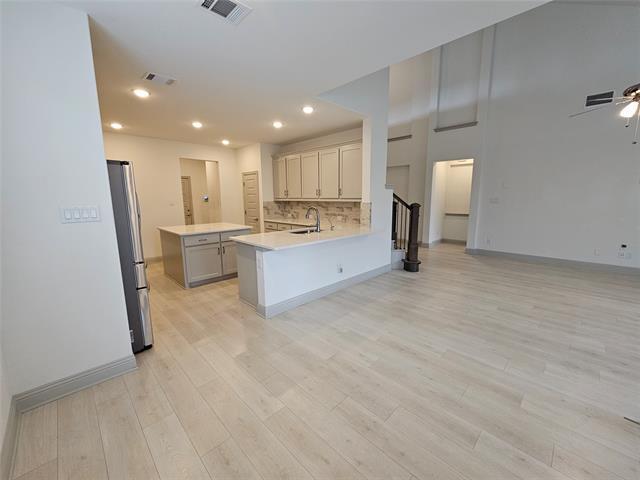 Building Photo - 3216 Southampton Dr