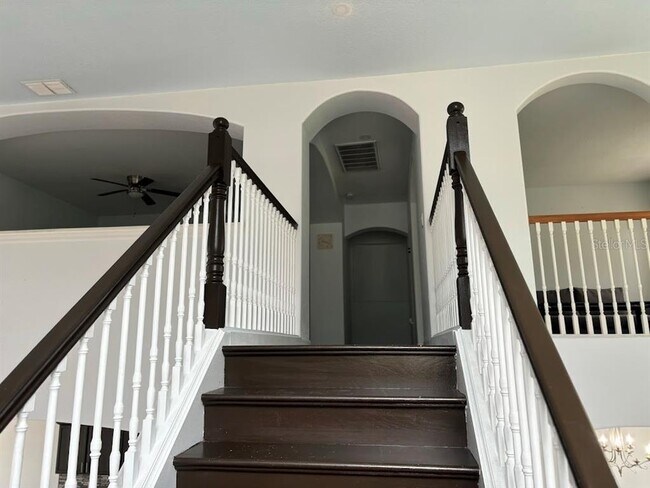 Building Photo - 2800 Baywood Ln