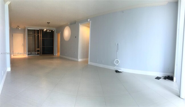 Building Photo - 3001 S Ocean Dr