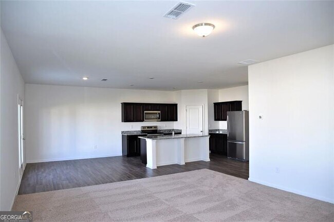 Building Photo - 4374 Kendrick Cir