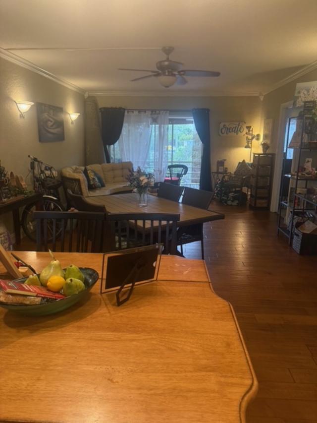 Building Photo - 1400 NE 57th Ct