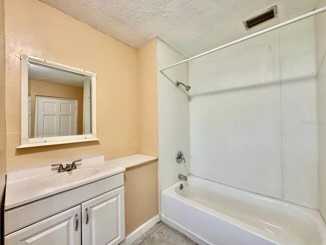 Building Photo - 2511 Imlay Ct S