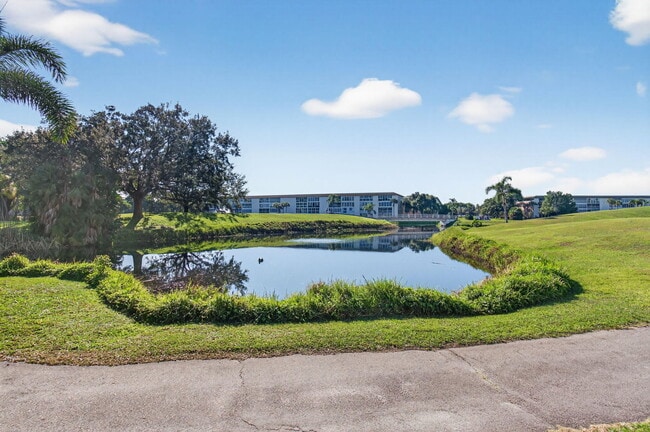 Building Photo - 3502 Bimini Ln