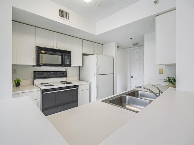 Building Photo - 1670 N 42ND Cir