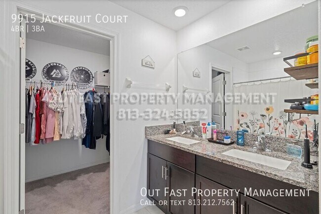 Building Photo - 9915 Jackfruit Ct