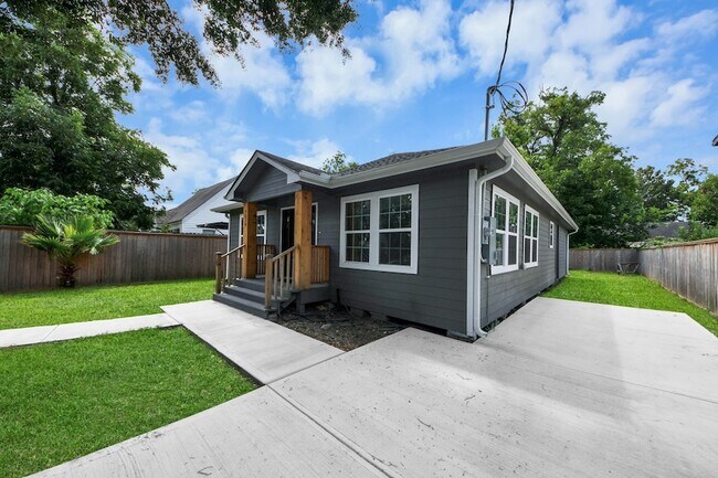 Building Photo - 7010 Kernel St