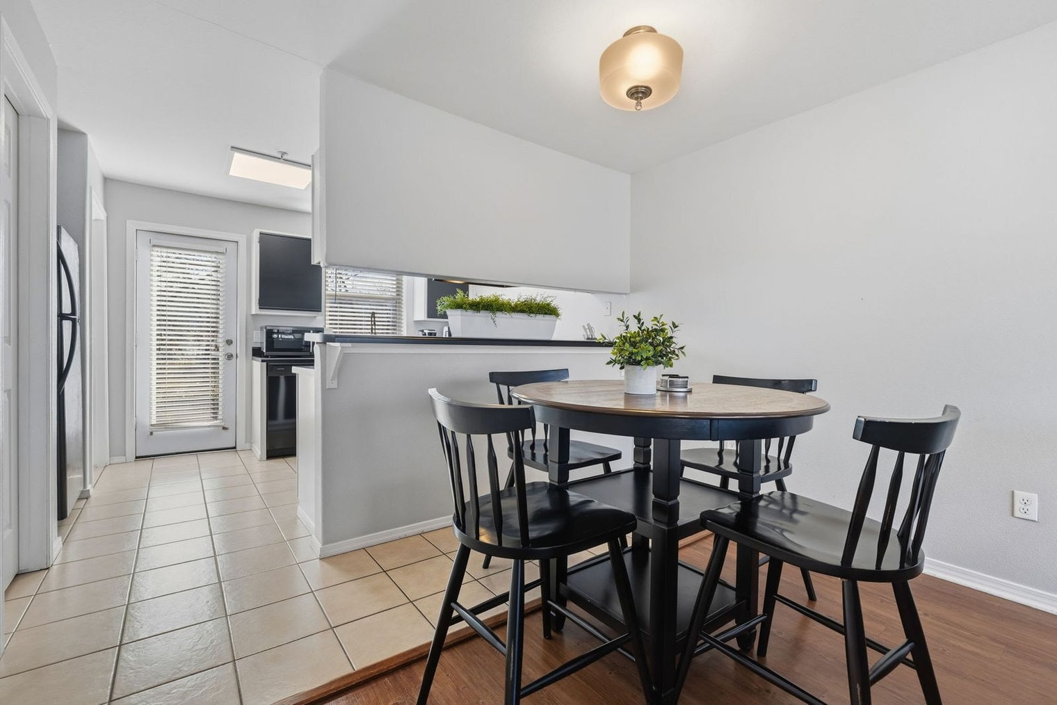 Building Photo - 1852 N Scull Creek Dr