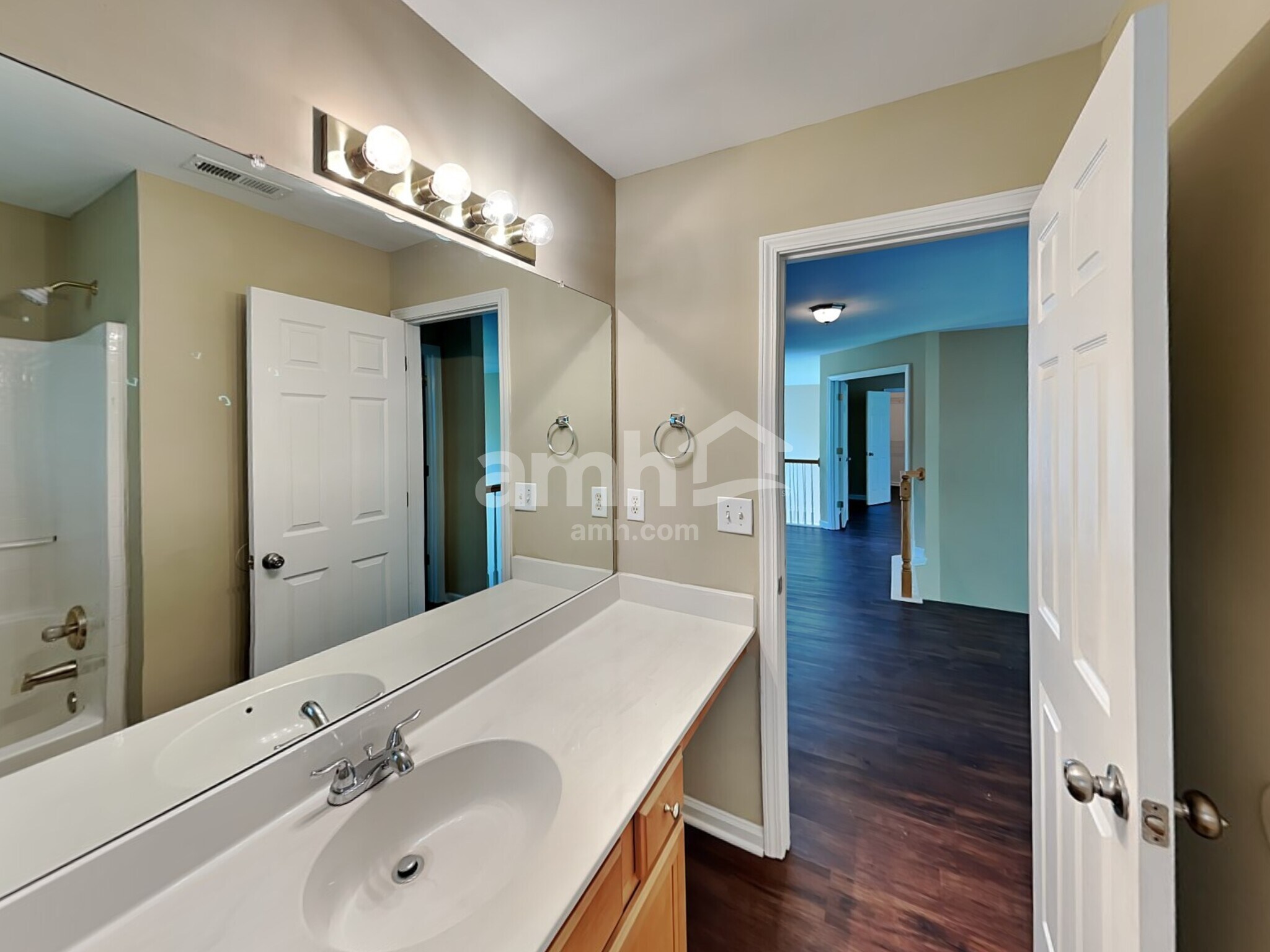 Building Photo - 3380 Lake Breeze Ct