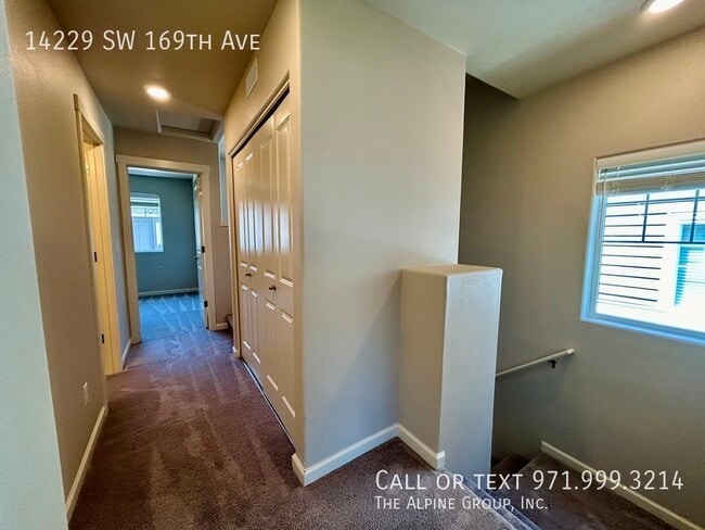 Building Photo - 14229 SW 169th Ave