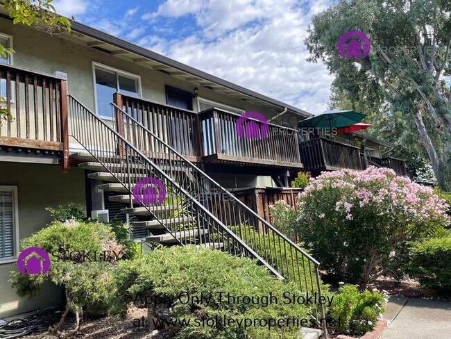 Building Photo - 1060 Oak Grove Rd