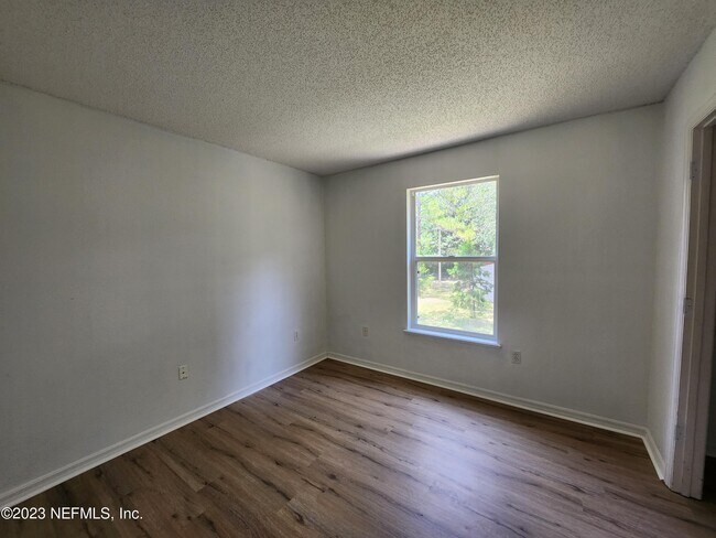 Building Photo - 7431 Overland Park Blvd