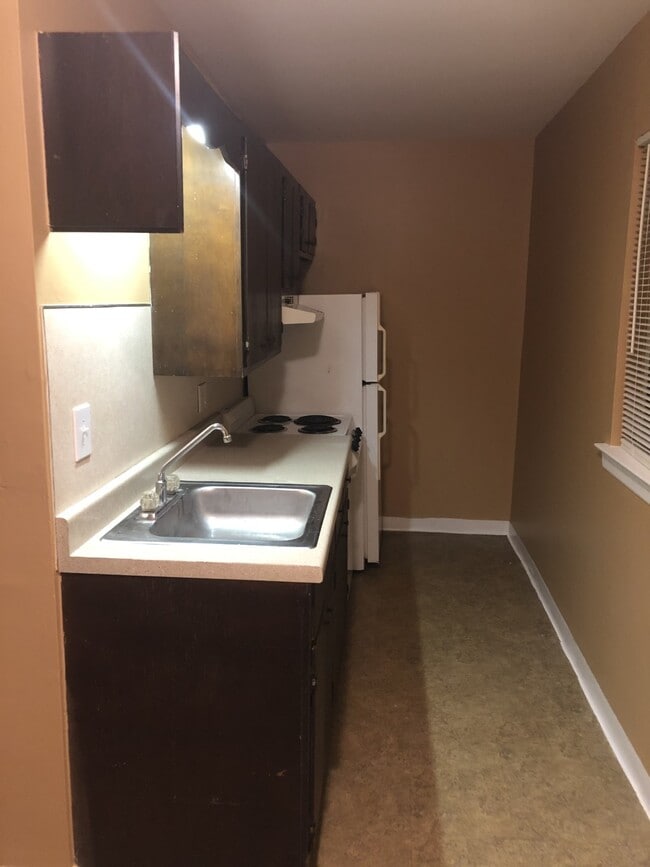 Building Photo - 1857 7th St