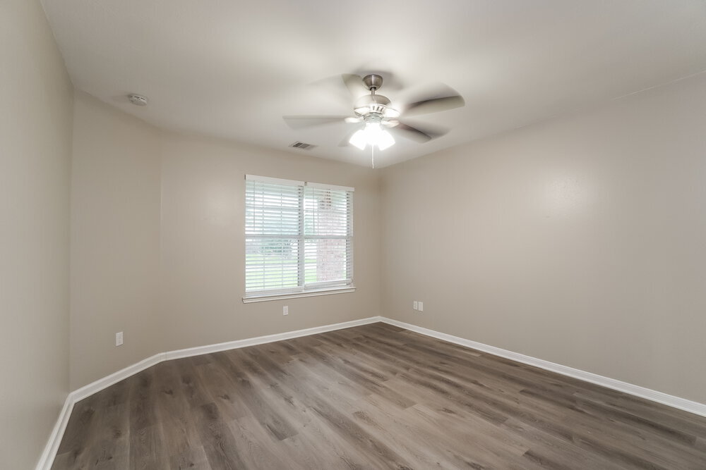 Building Photo - 4430 Amaryllis Ave