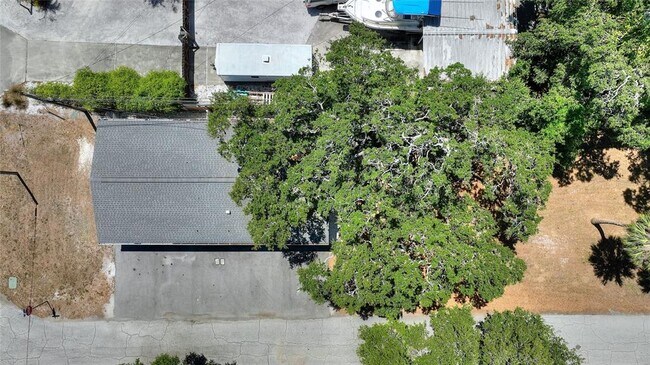 Building Photo - 5100 24th Ave S