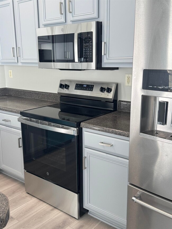 Building Photo - 4929 Whitfall Cove S