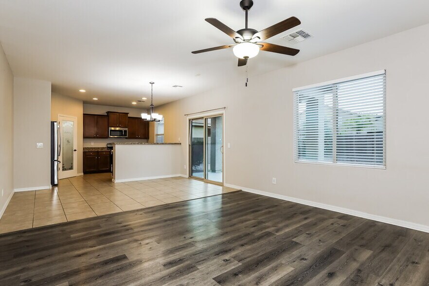 Building Photo - 4393 W Crescent Rd