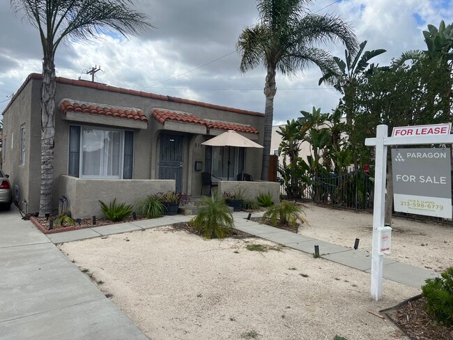 Building Photo - 517 N Holmes Ave