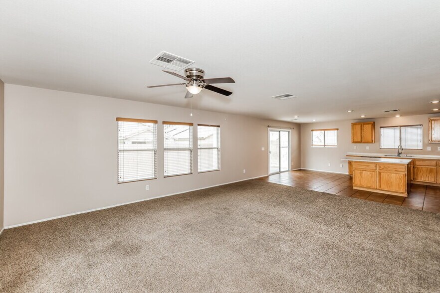 Building Photo - 3433 E Palatine Hills Ave