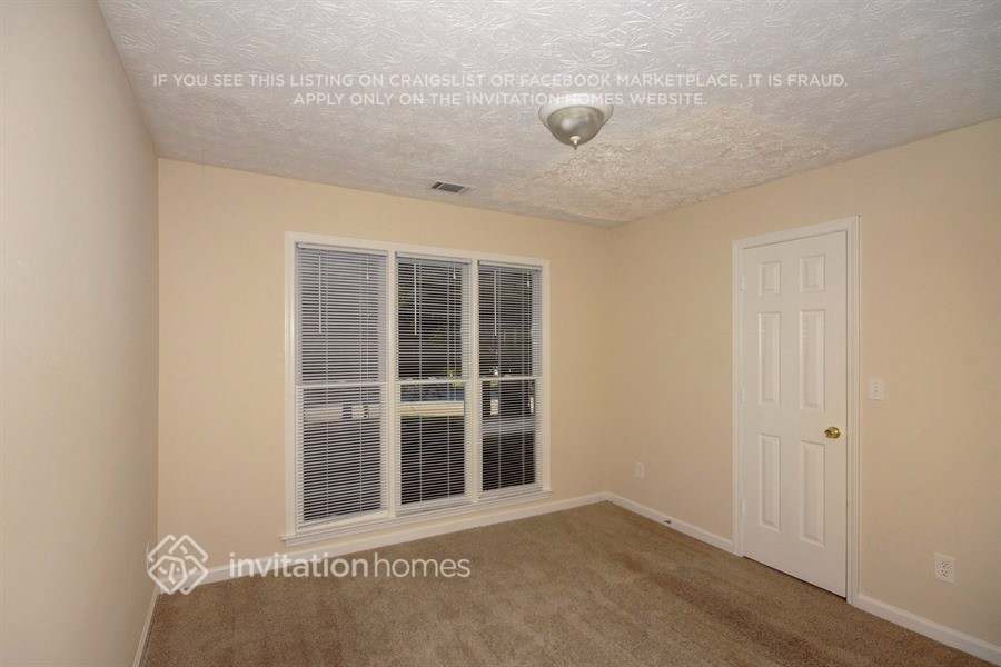 Building Photo - 235 Fairview Chase Rd