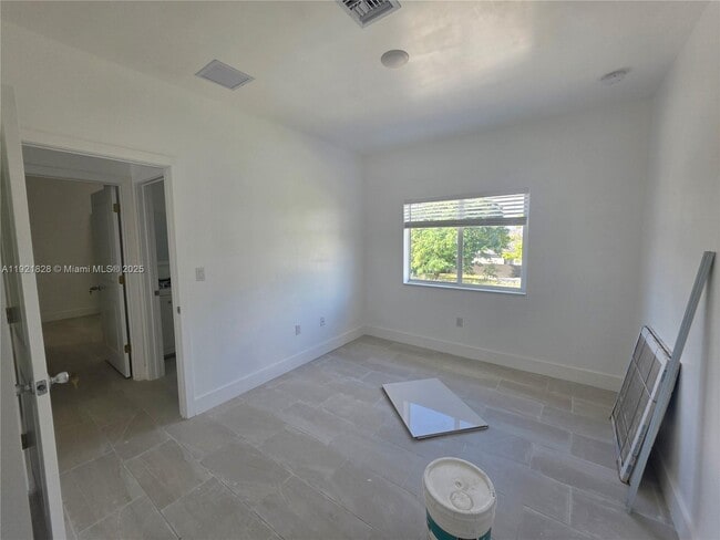 Building Photo - 21210 SW 119th Ave