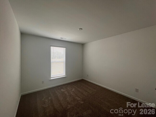 Building Photo - 16305 Leading St