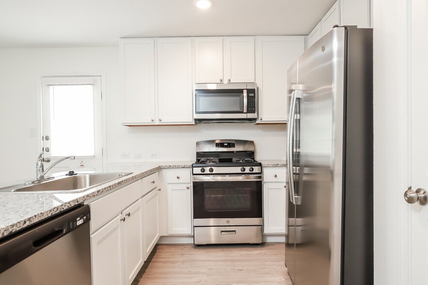 Building Photo - 6626 Morgan Cp