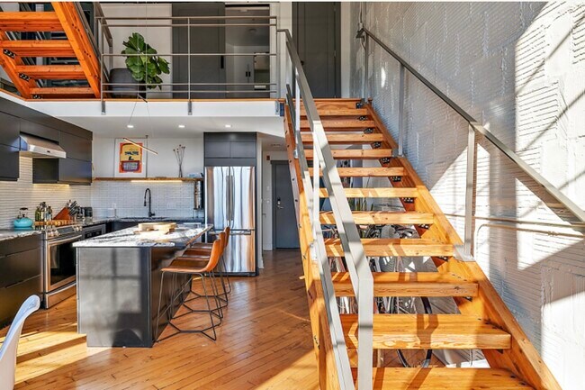 Building Photo - 2003 Brooklyn St