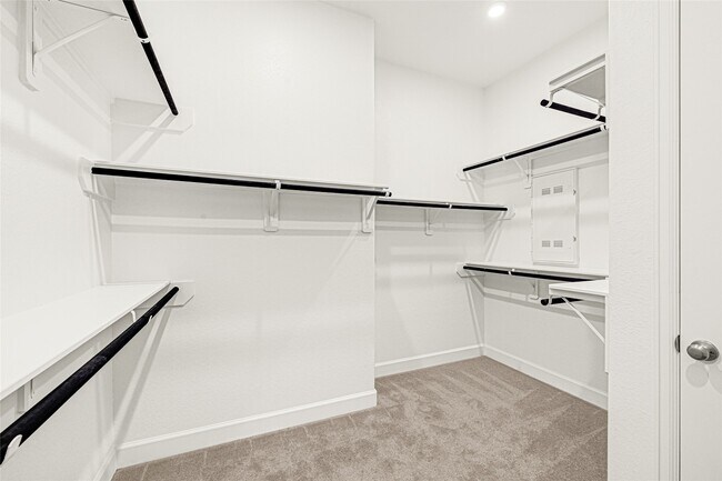 Building Photo - 24831 Hibiscus Gdn Wy