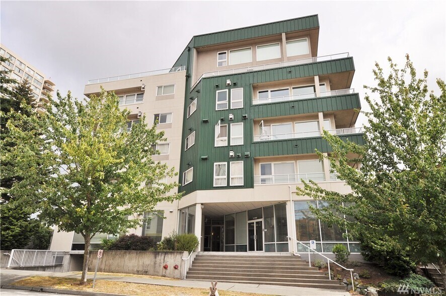 Primary Photo - 4528 8th Ave NE