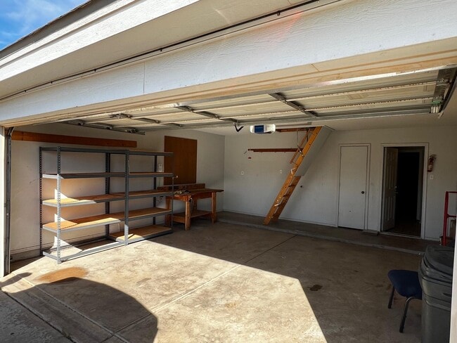 Building Photo - 3111 109th St