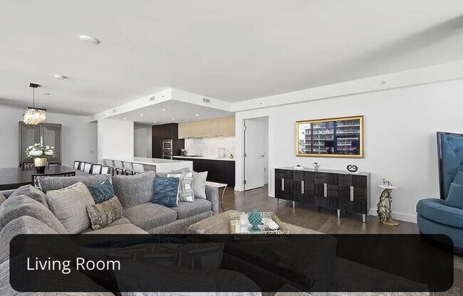 Building Photo - Panoramic Bayfront Luxury Living in the Heart of Little Italy