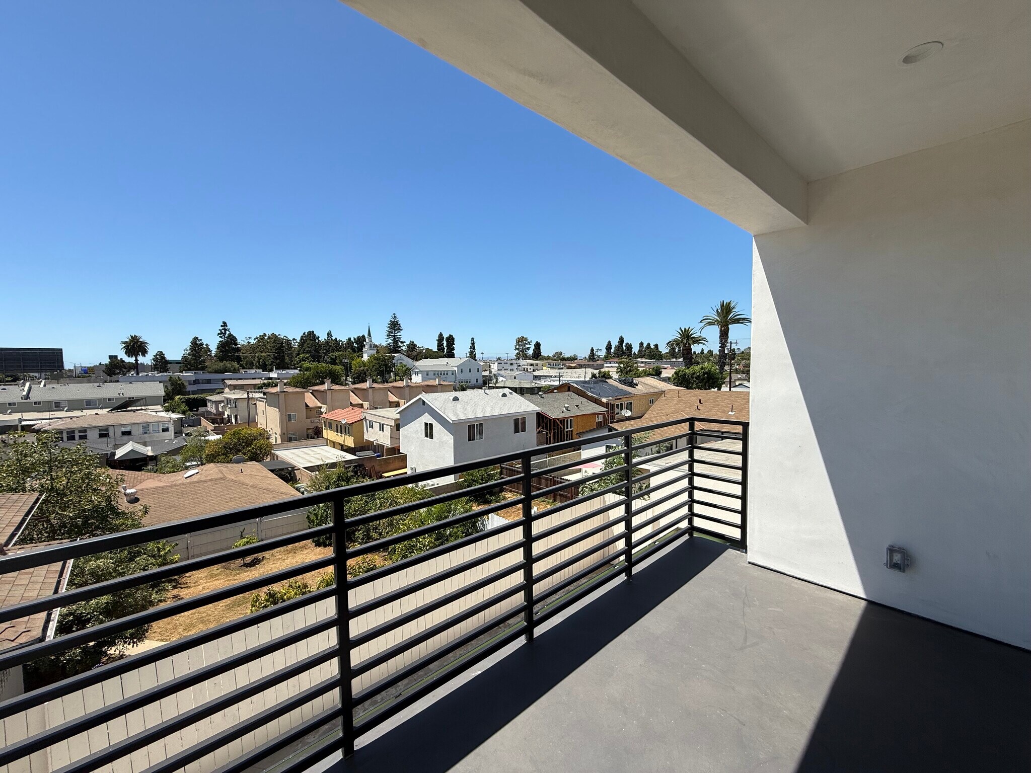 Building Photo - 615 Manchester Terrace