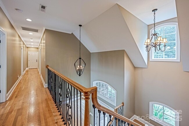 Building Photo - 112 Cedar Bluff Ln