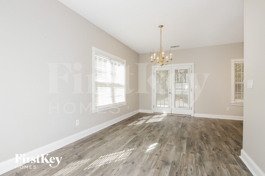 Building Photo - 239 James Allen Pl