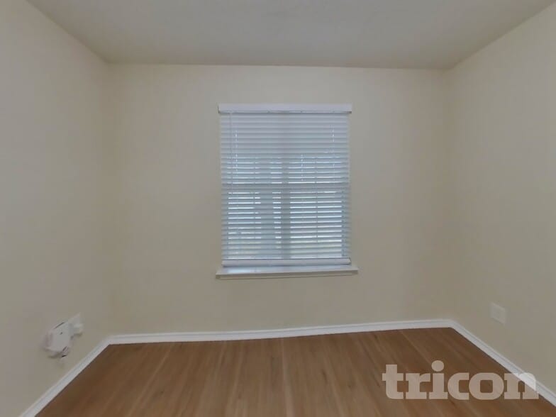 Building Photo - 19 Bedford Bay