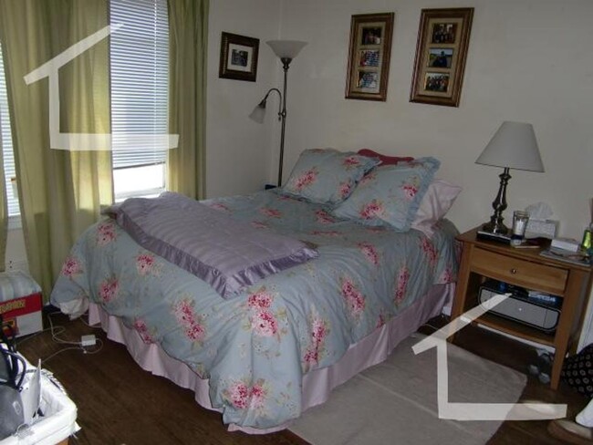 Building Photo - Kilsyth 4 Bed