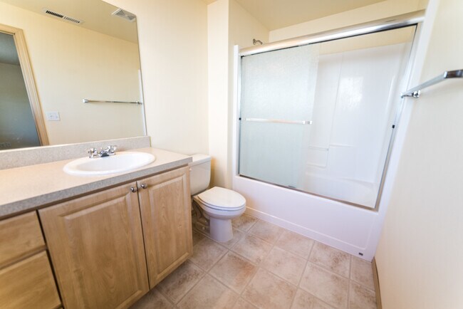 Building Photo - Newer 3 Bedroom Home for Rent